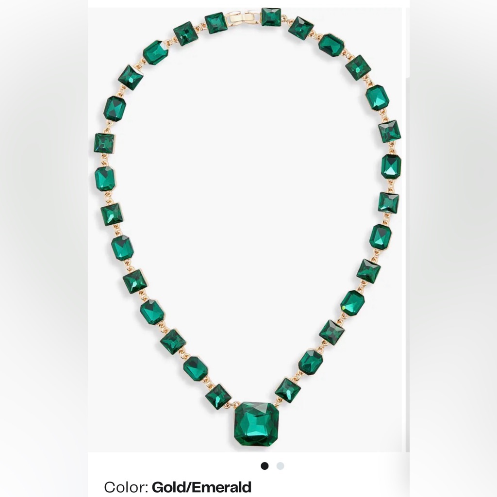 Elegant Green Gemstone Necklace
